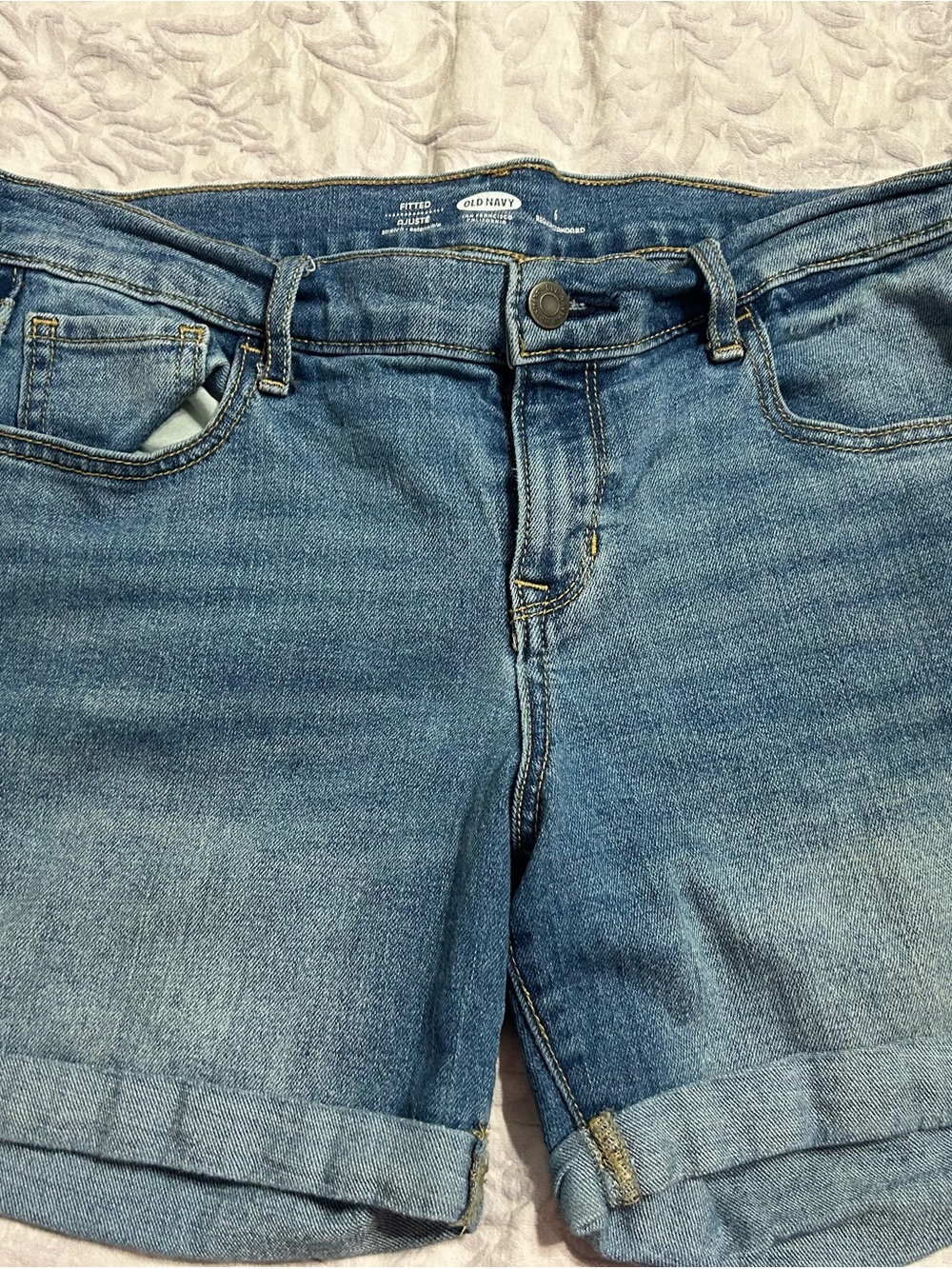 Old Navy Women's Light Blue Denim Boyfriend Shorts size 6